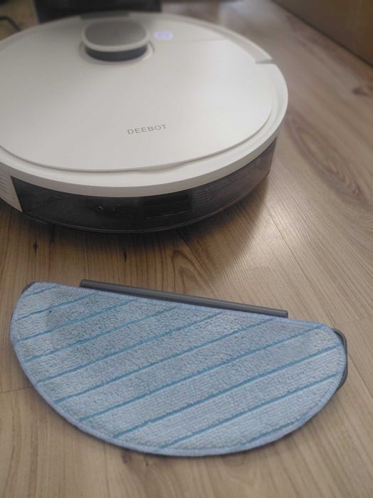 Robot sprzątający stacja SAMO OPRÓŻNIANIA mopowanie wifi