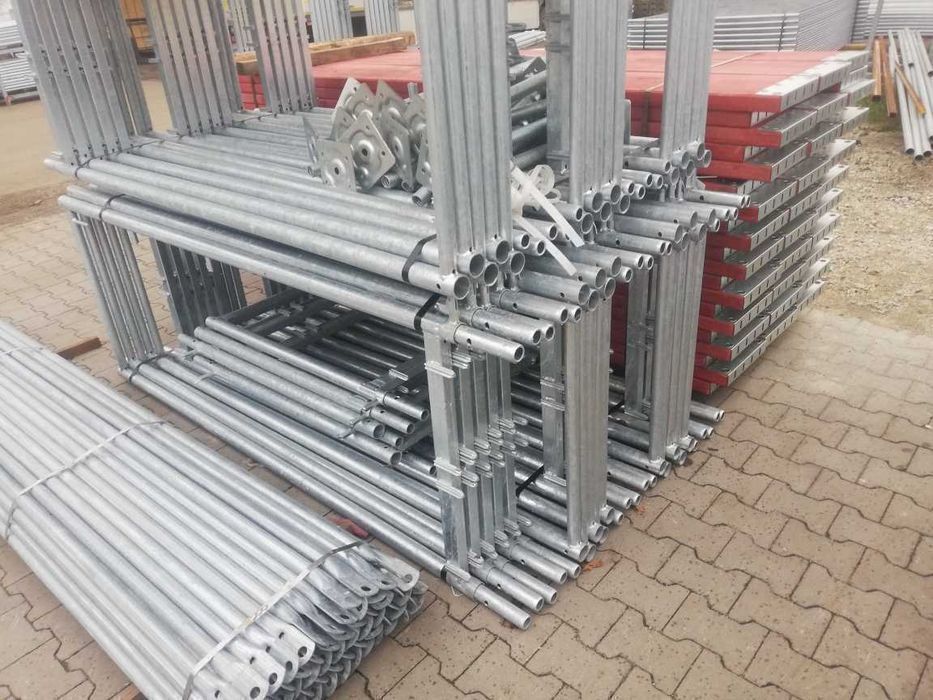 Rusztowanie fasadowe system plettac 300 m2 Wyprzedaż
