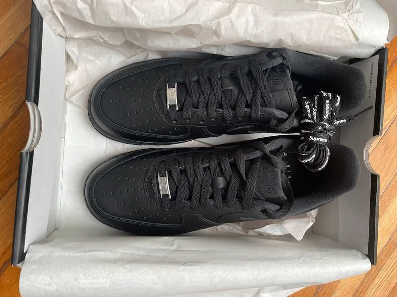 Nike Air Force 1 Low Supreme Black R.43