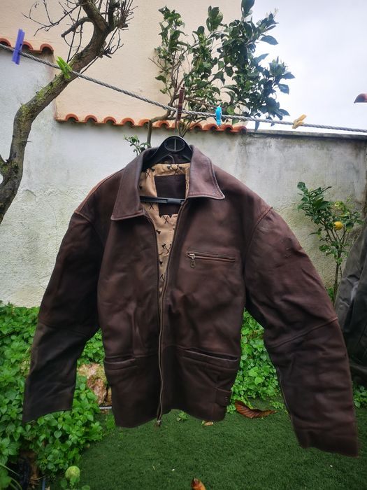 2 blusões em couro homem 50€