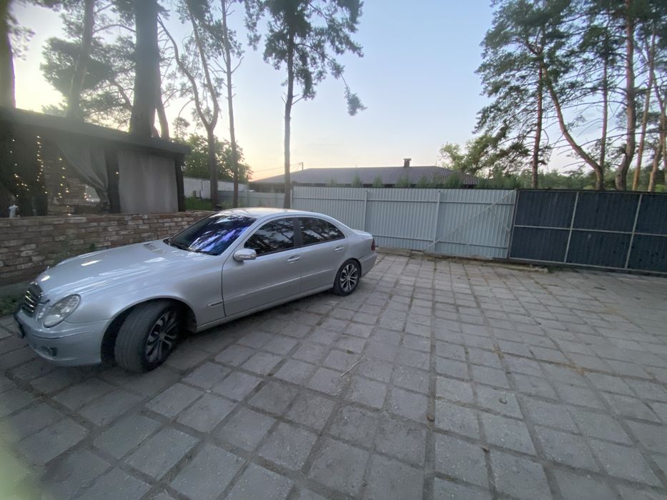 Mercedes-Benz w211