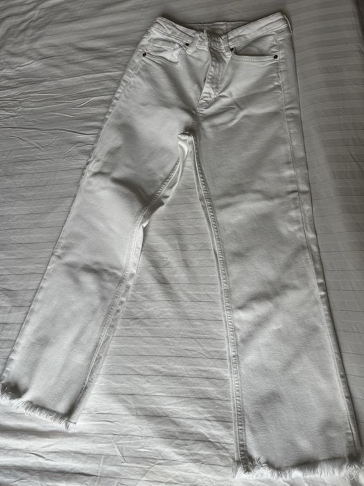 Продам джинси білі Zara !! Розмір 26