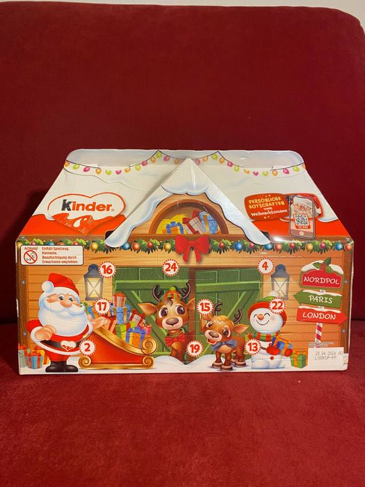 Солодкі адвент календарі від Kinder