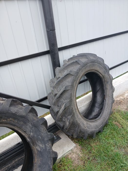 Шини для саморобного трактора 12.4 R24