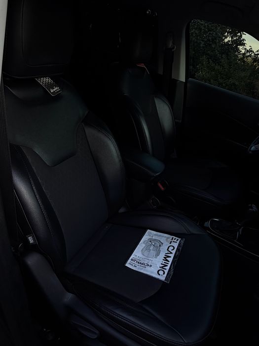 Продам Jeep Compass