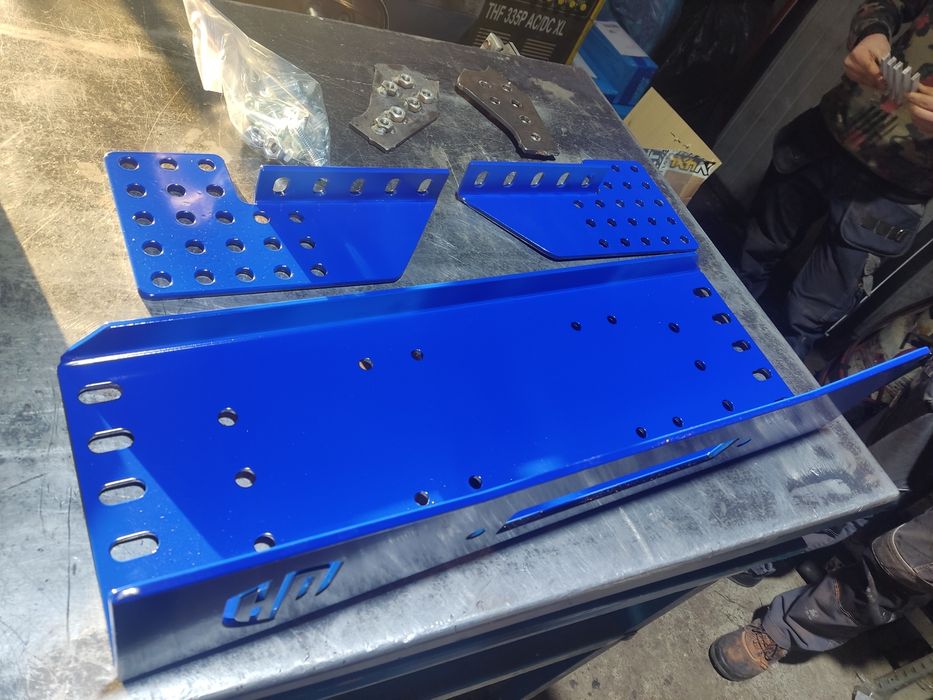 Płyta pod wyciągarke Suzuki Vitara