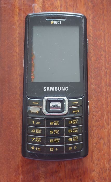 Продам три телефона Samsung