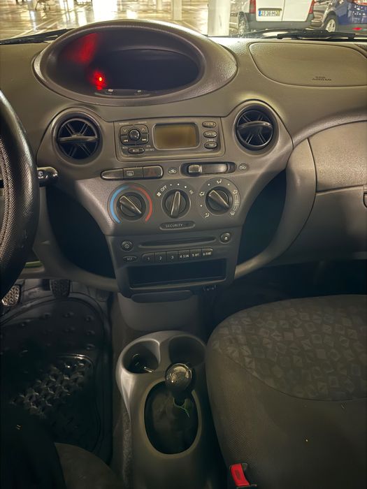 Toyota yaris 1.0 gasolina