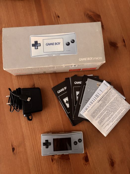 Gameboy Micro em caixa