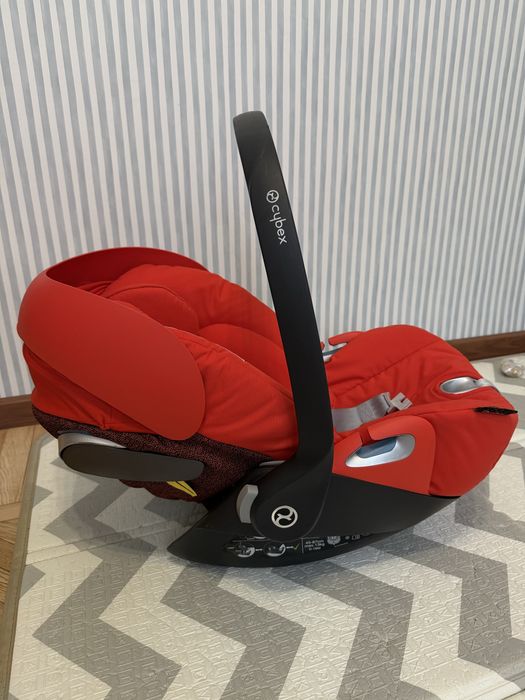 Автолюлька Cybex Cloud Z i-Size (Orange) з базою Isofix