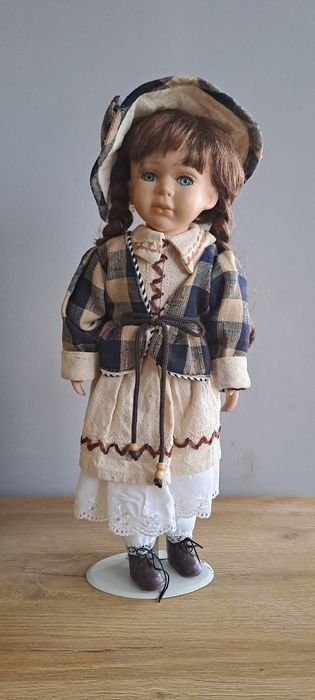 Lalka porcelanowa