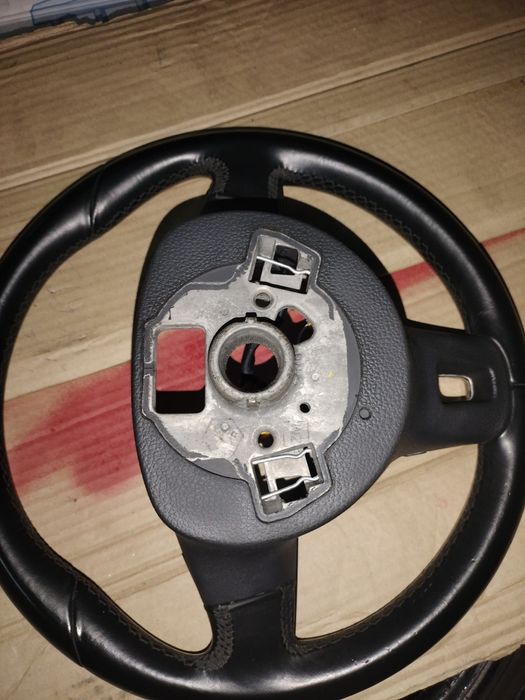 Volante pele multifunções VW