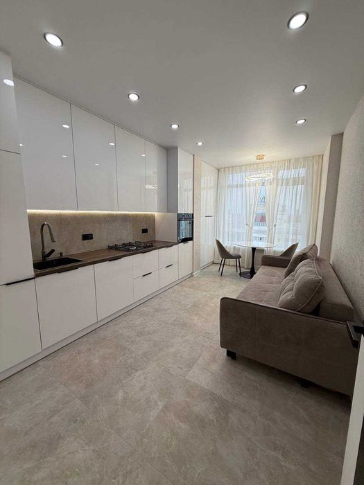 Видова 1.5к квартира  ЖК "Свобода" Новий Ремонт Є-Оселя