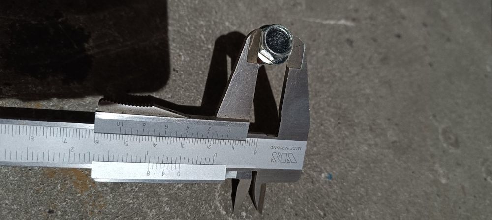 Wkręty do betonu lub drewna