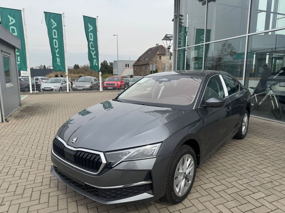 Skoda Octavia 1.5 TSI 150 KM m-HEV Edition 130, DSG