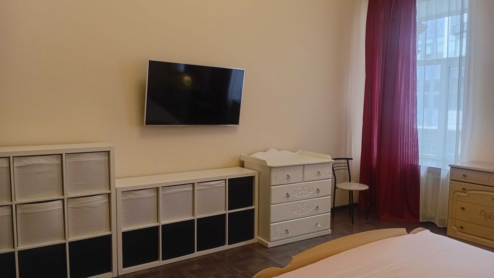 Сдам стильную 4-комн. квартиру в центре. Евроремонт. Газовая автономка