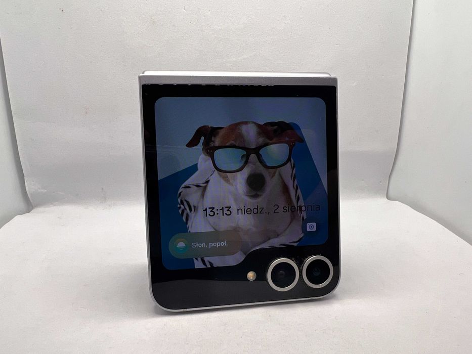 Samsung Galaxy Z Flip6 512GB 12GB RAM SM-F741B – uszkodzony – na części