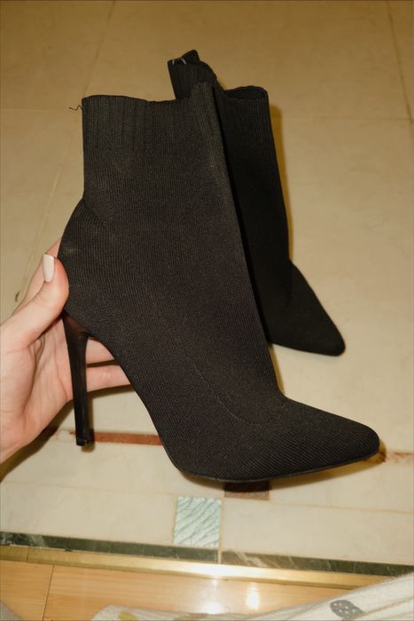 Сапоги чулки короткі на шпильці