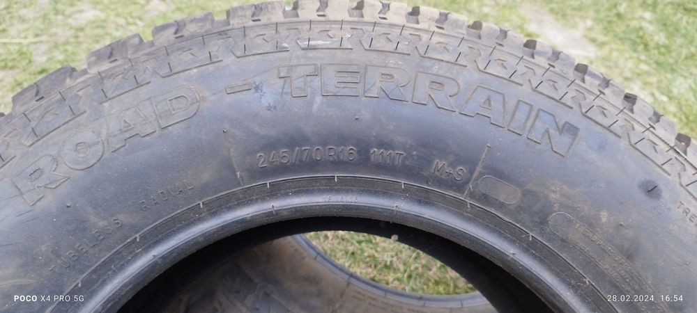 Продам автошини стан як новий 245 70 16
