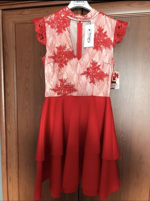 Czerwona sukienka