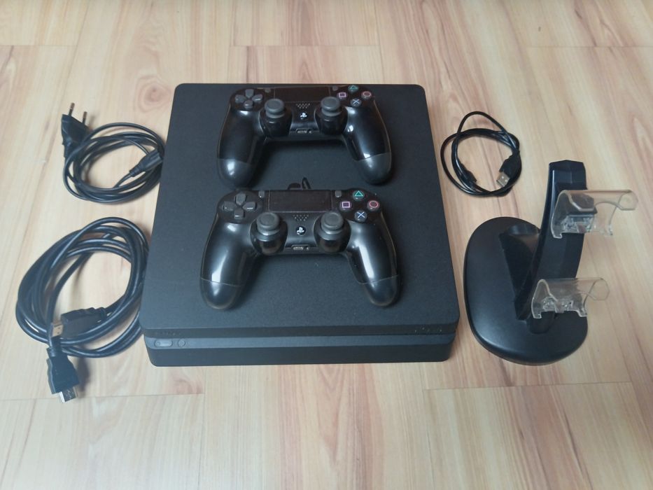 Konsola ps4 slim 1TB