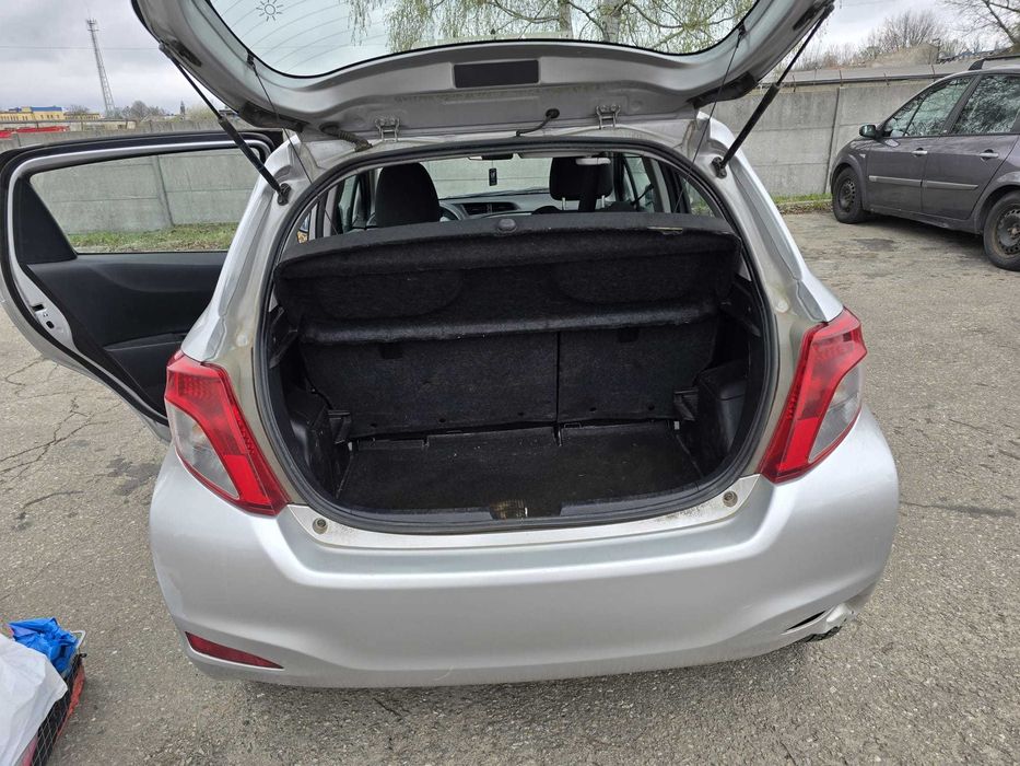 Toyota Yaris 1,4 benzyna Salon Polska