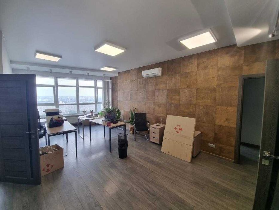 Продаж видового офісу 125 кв.м. з ремонтом. Кловський узвіз 7,