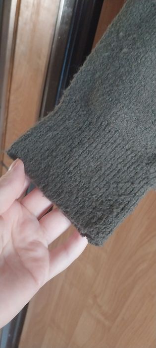 Sprzedam zielony sweter z HOUSE dla dziewczynki