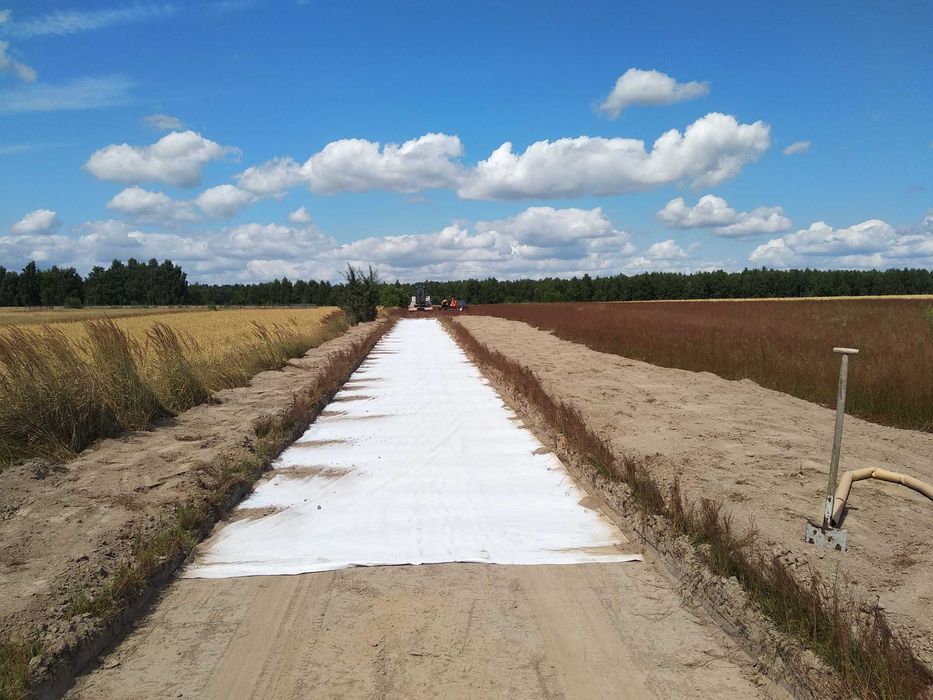 Usługi minikoparką, wiertnica, minikoparka, koparka, przeciski kretem