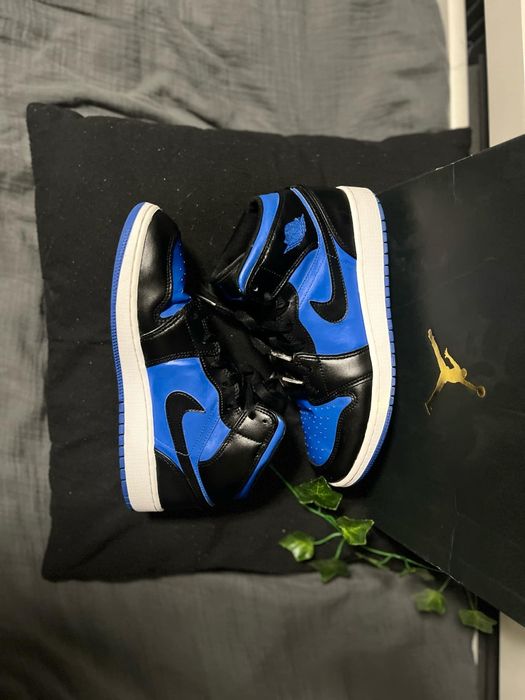 Nike AIR JORDAN 1 MID (GS) size 40