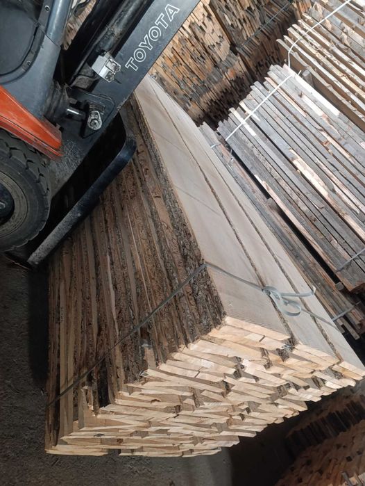 Дошка:дуб(дубова);бук(букова);ясень;клен;модрина,смерека, черешня,в'яз