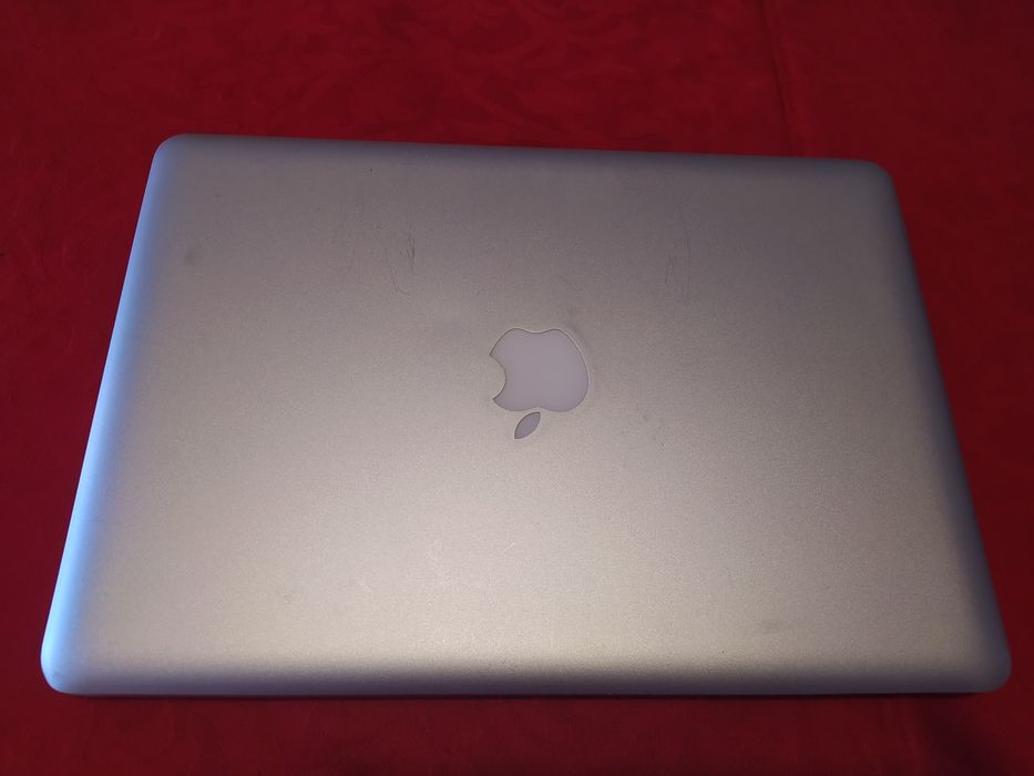 Portátil MacBook Pro i5. A funcionar na perfeição64286254292226121