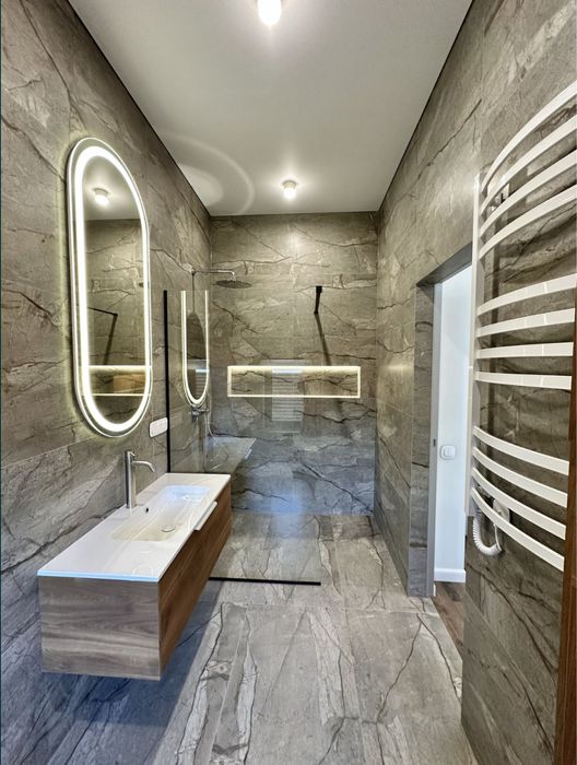 Одноповерховий будинок, новий дизайнерський ремонтом, закрите містечко