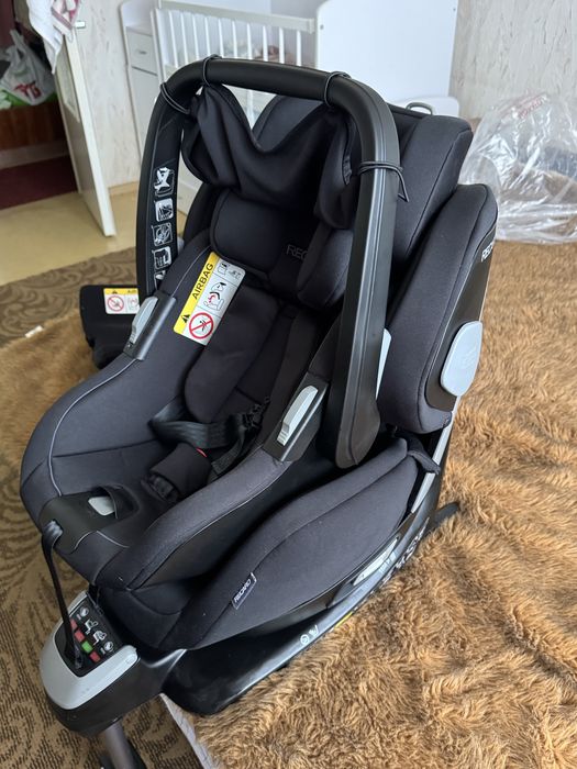 Продам дитяче автокрісло Recaro Salia Elite