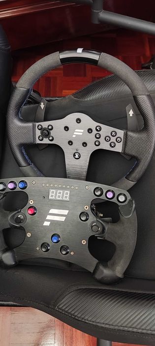 Conjunto SIM Racing Fanatec CSL Elite +, Base e volantes (Playstation/PC)