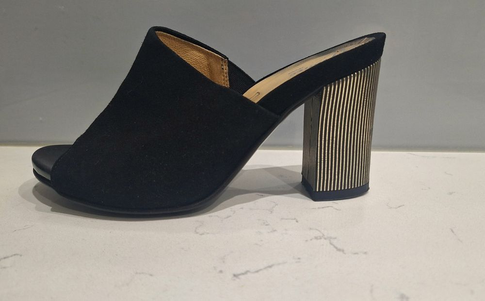 Marco Shoes zamsz klapki r. 36