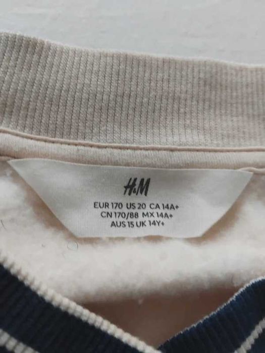 Sweatshirt H&M Universitária