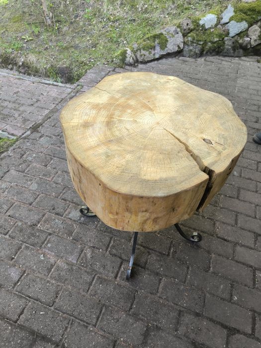 Stolik drewniany