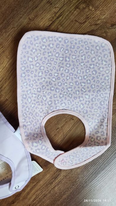 Sprzedam dwa śliniaczki z ekologicznej bawełny Oeko-Tex Standard 100