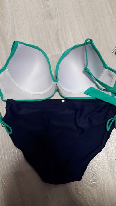 Продам не дорого купальники