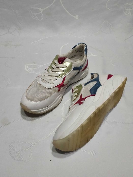 Marco Tozzi Buty damskie sportowe r. 40