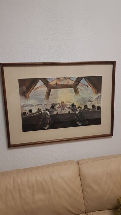 Quadro de Salvador Dalí sagrada família