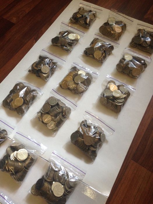 Оптом! 1 гривна, 10.000 шт (1995, 1996), 2004год + Юбилейные монеты