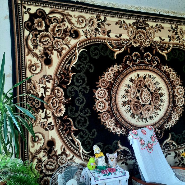 Ковер для дому великий