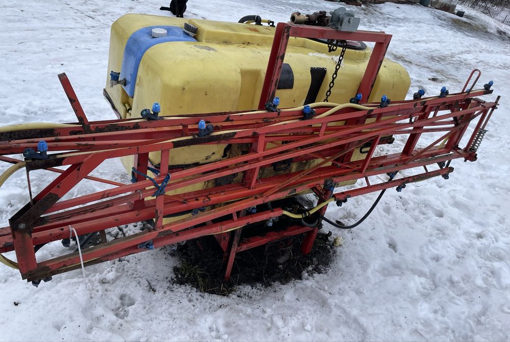 Оприскувач 800л