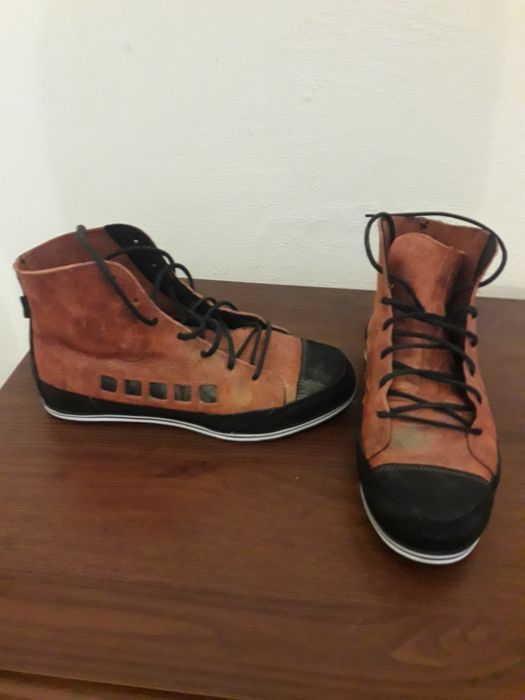 Женские, кожаные ботинки