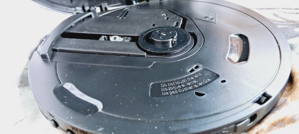 Плеер CD новенький