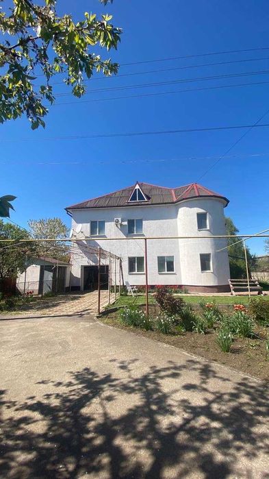 Дом у моря, для большой семьи.