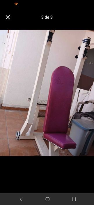 Banco de ombros com suporte para a barra