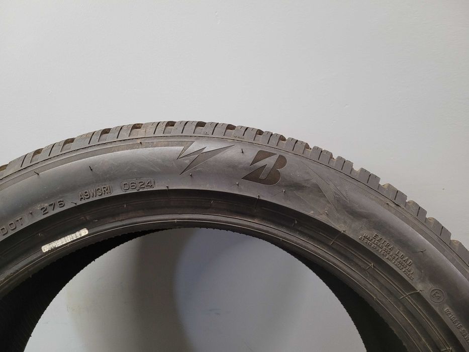 2x255/45R20 Bridgestone Blizzak LM005, 105V XL, 2023/2024 rok, 7,5mm